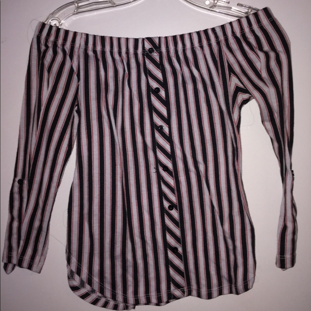 Striped long sleeve🖤